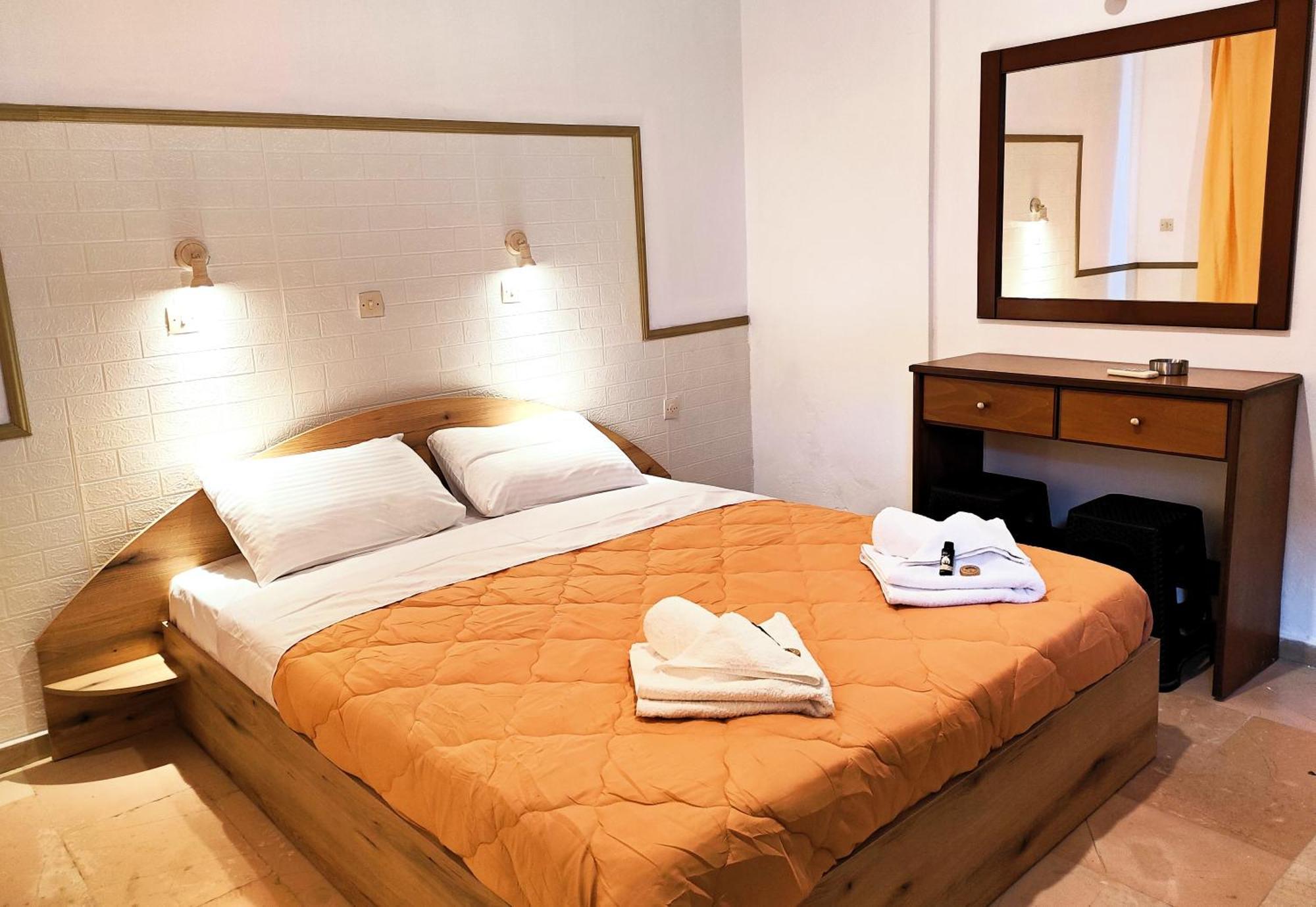 Eleni Apartments Sant George Beach Agios Georgios  Eksteriør billede