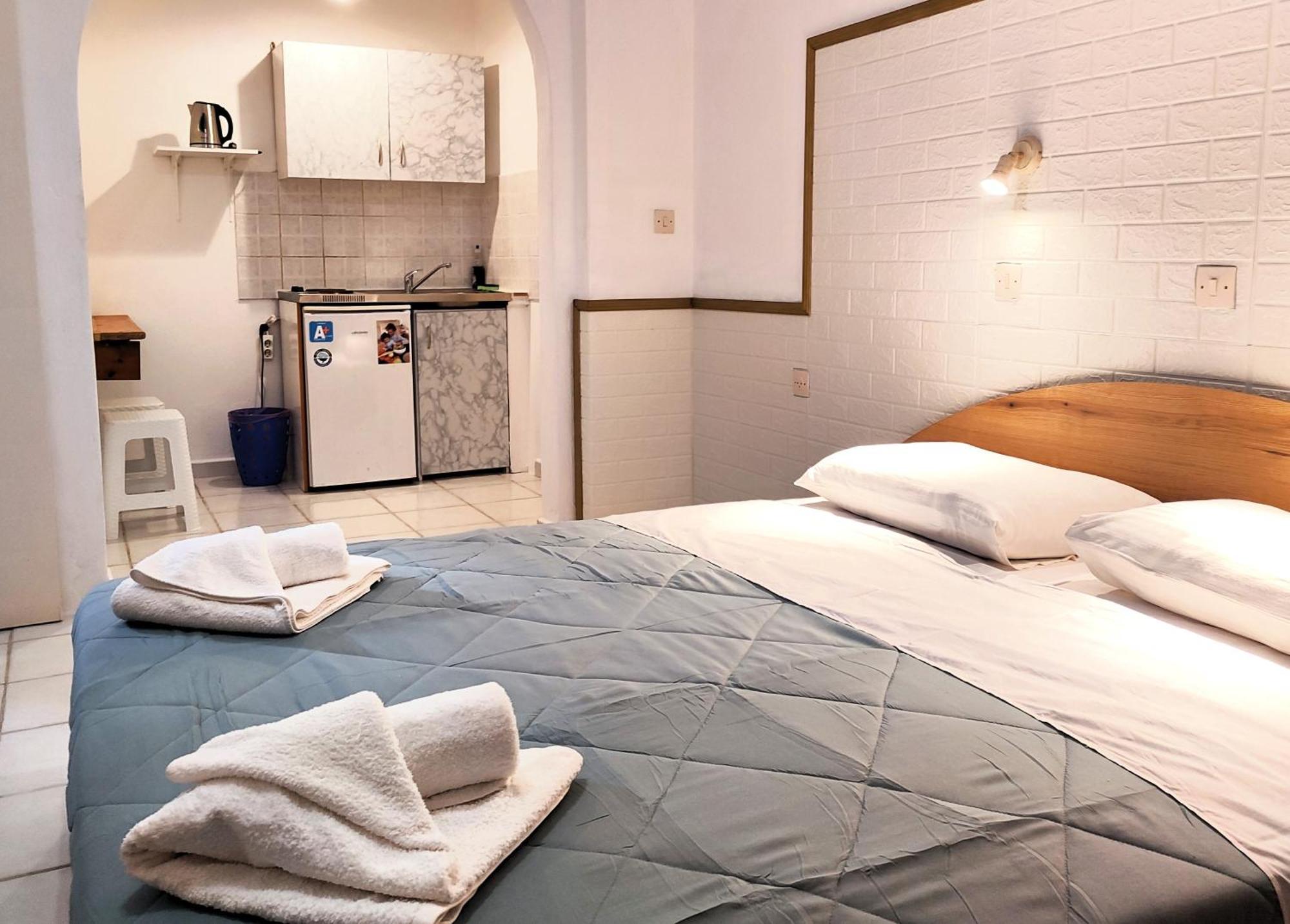 Eleni Apartments Sant George Beach Agios Georgios  Eksteriør billede