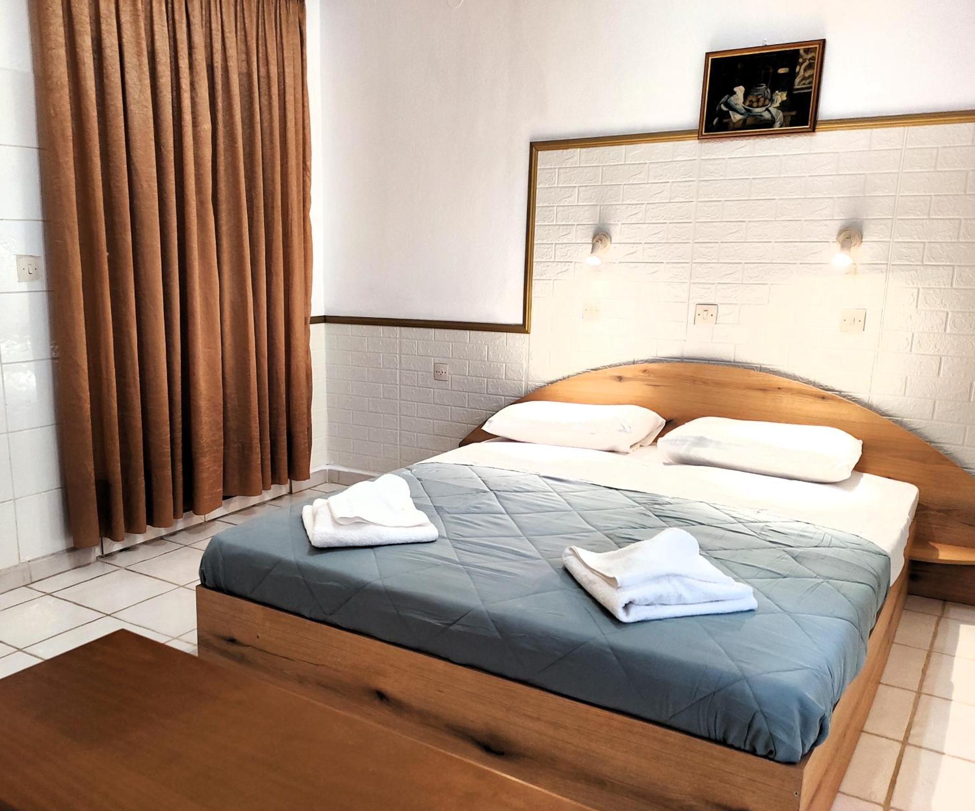 Eleni Apartments Sant George Beach Agios Georgios  Eksteriør billede