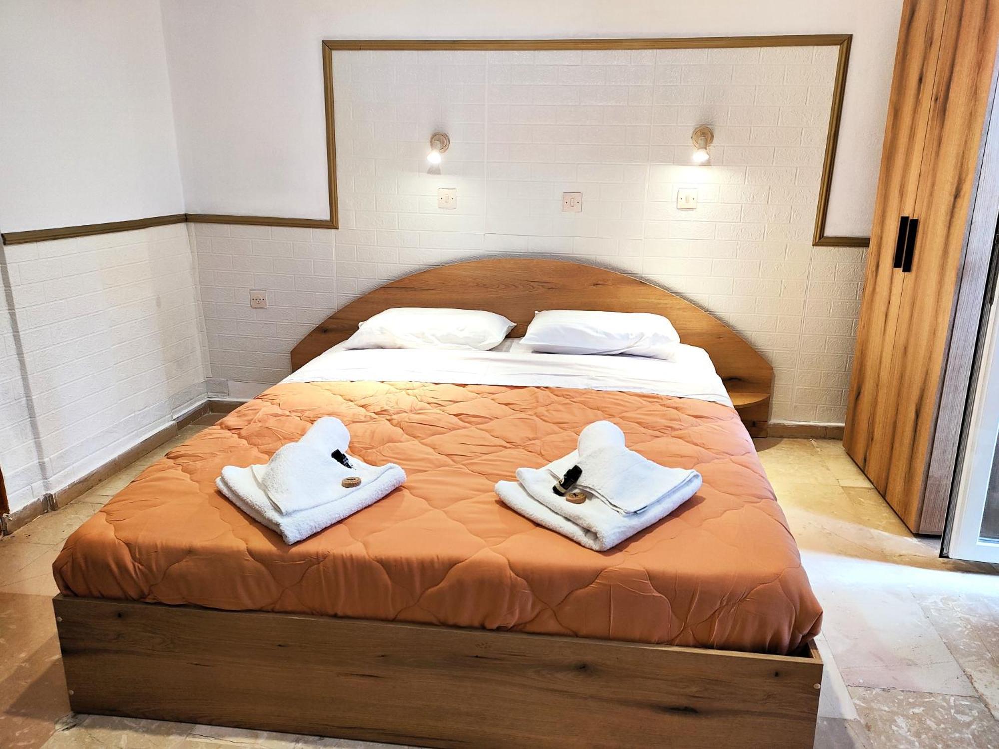 Eleni Apartments Sant George Beach Agios Georgios  Eksteriør billede