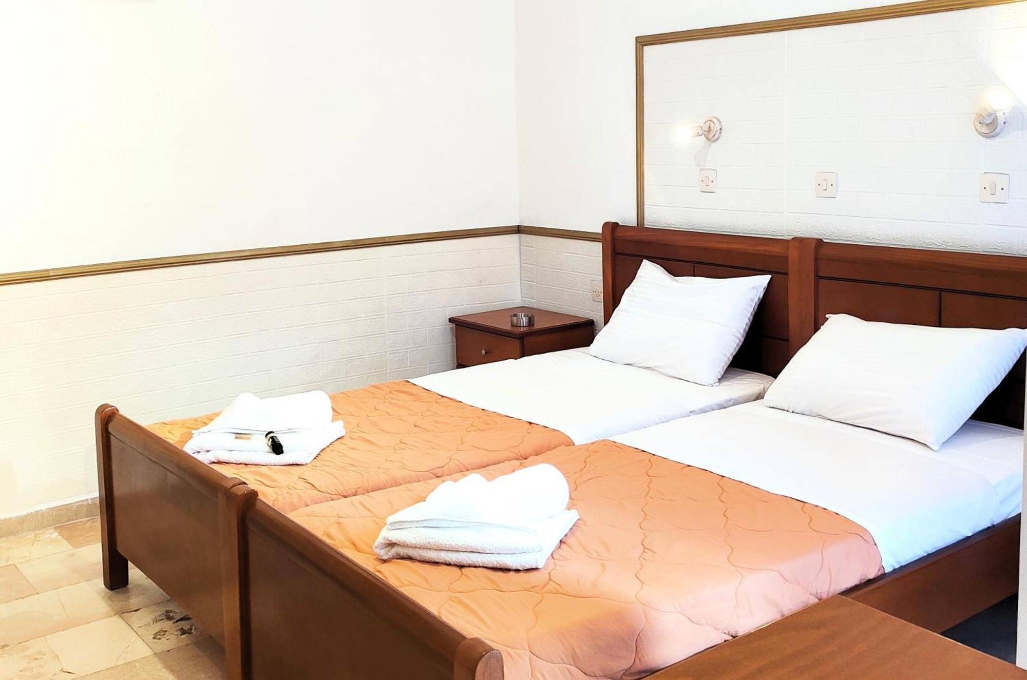 Eleni Apartments Sant George Beach Agios Georgios  Eksteriør billede