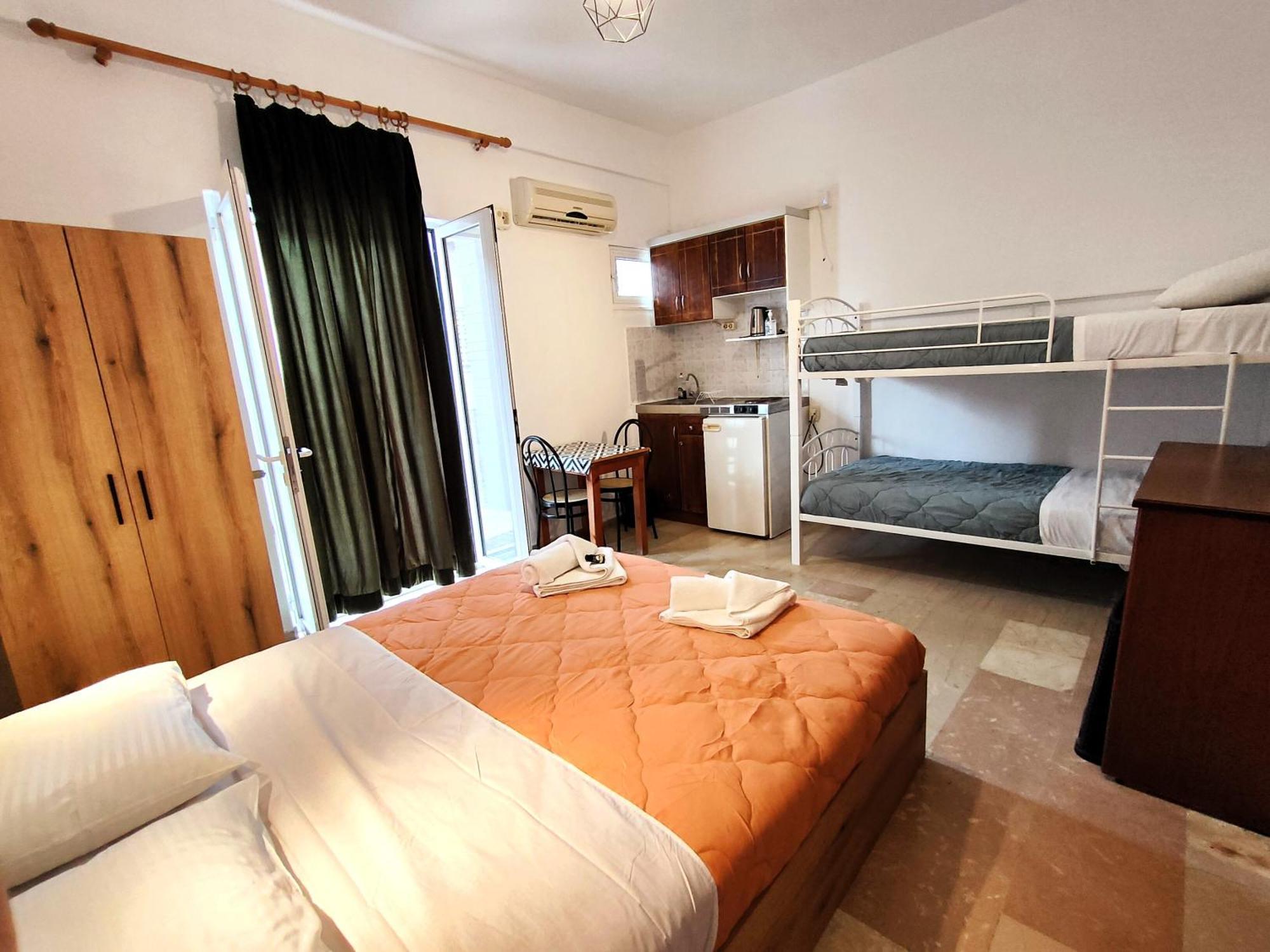 Eleni Apartments Sant George Beach Agios Georgios  Eksteriør billede