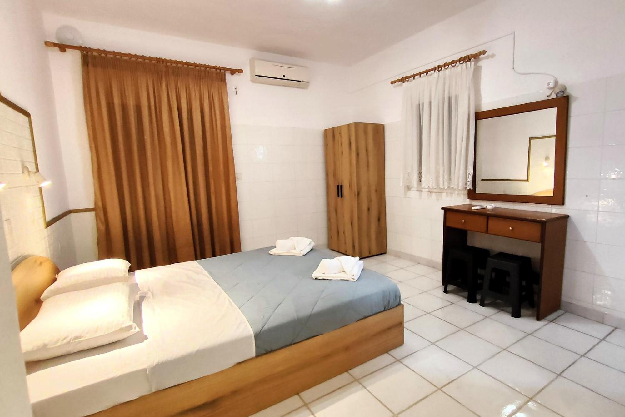 Eleni Apartments Sant George Beach Agios Georgios  Eksteriør billede