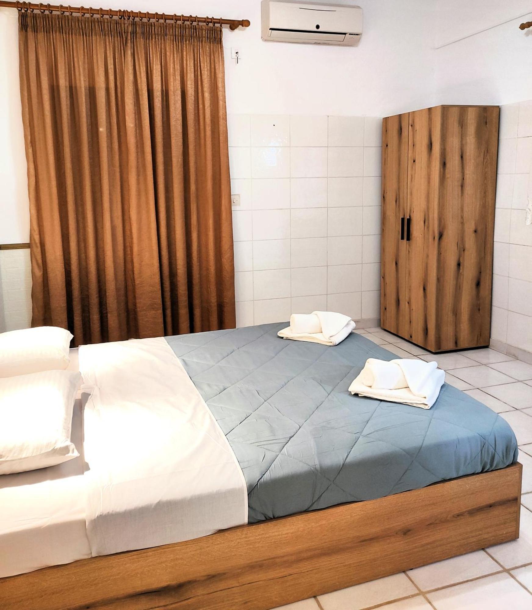 Eleni Apartments Sant George Beach Agios Georgios  Eksteriør billede